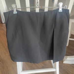 Express black skort